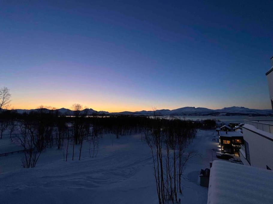 Ny Leilighet I Nytt Bygg I Naturskjonne Omgivelser! Tromsø Exteriör bild