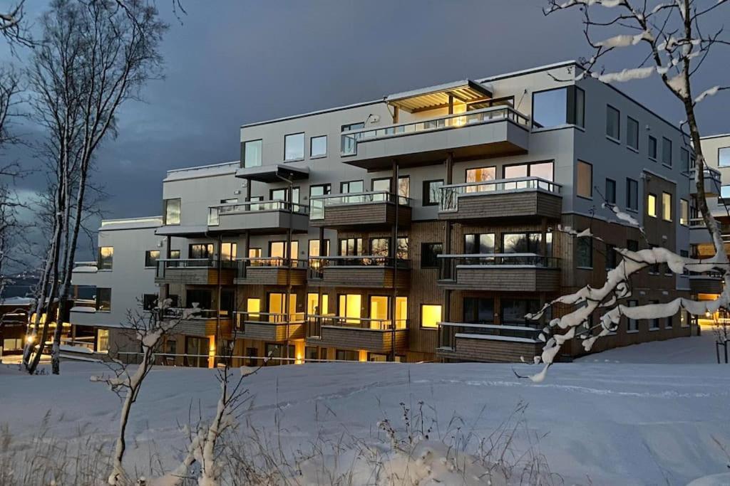 Ny Leilighet I Nytt Bygg I Naturskjonne Omgivelser! Tromsø Exteriör bild
