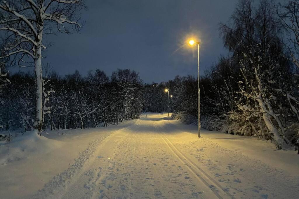 Ny Leilighet I Nytt Bygg I Naturskjonne Omgivelser! Tromsø Exteriör bild